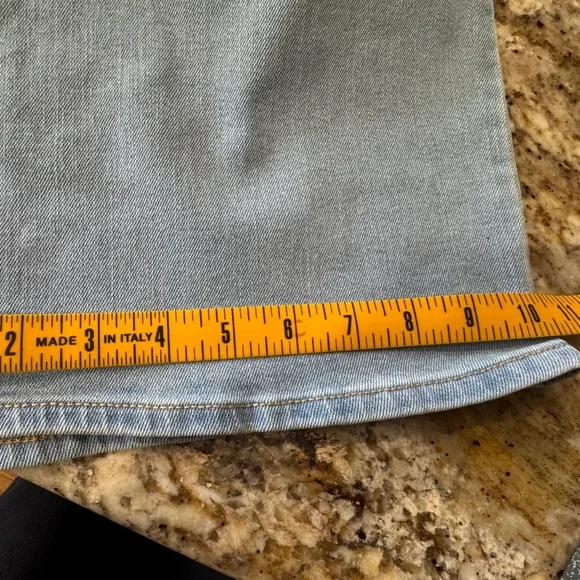 NWT - Old Navy High-rise WOW wide leg jeans Light Wash- size 10 Petite - Picture 9 of 10